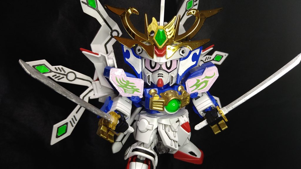 で、ほんの3日前「 もうすぐ春分の日やね〜休みだヤッター!」などとアホヅラで號斗丸の素組眺めてたら「 あ、肩を春分にする出オチにしようかな」とアホなアイディアが思い浮かび、急いで塗りと肩パーツ及び春分文字の作成を始めたワケですw