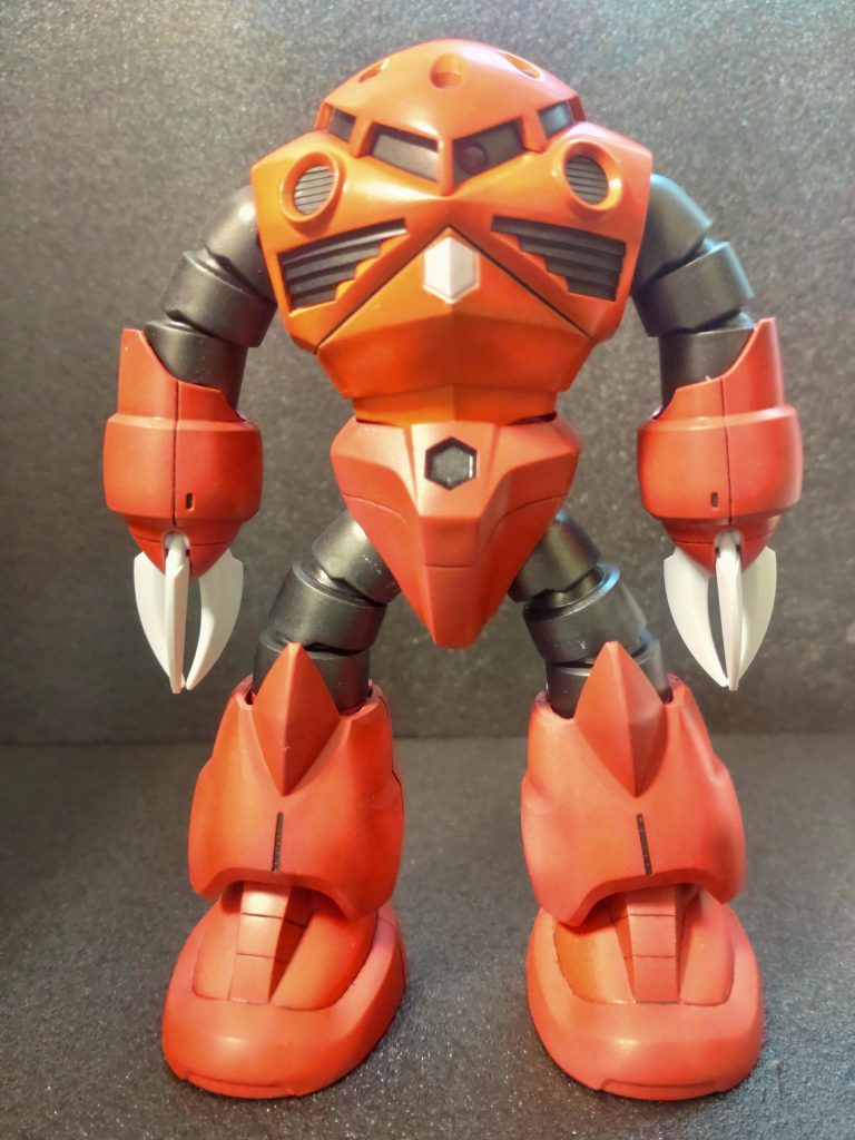 私が塗装すると何故かいつもほとんどがキャンディ塗装になってしまうので、今回は思考を変えて( 趣向ではない)グラデーション塗装に挑戦しました。ただ、いろいろなグラデの方法を探っていくとクリアカラー用いたものが1番合いそうだったのでそれにしたのですが、キャンディじゃなくてもクリアカラー使ってるという事実に驚愕しますね(笑)