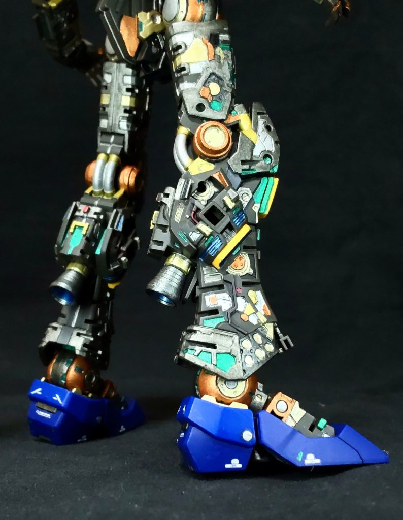 一番時間がかかった脚部内部フレーム、自分頑張った😆。