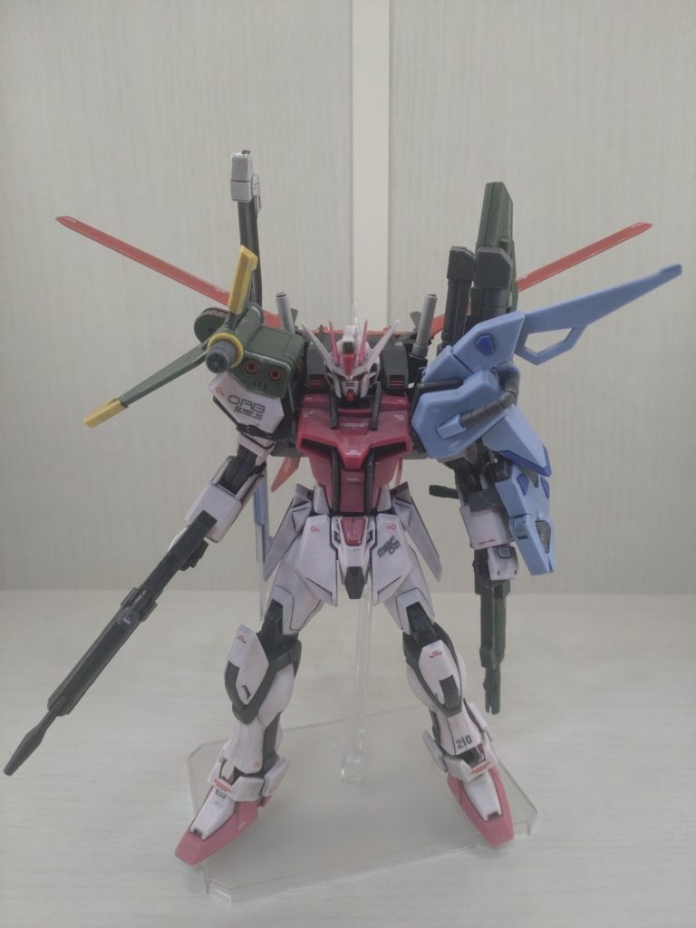 そしてパーフェクトストライクガンダムルージュ完成。…自立出来そうに有りませんꉂ🤣𐤔