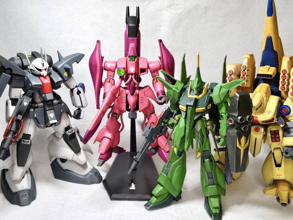 アクシズの機体たち。ガザCは一応ゼータ枠みたいですが ZZのやられ役の印象が強いです。作るのが大変なキットばかりなのは偶然?(zaku-kao9)