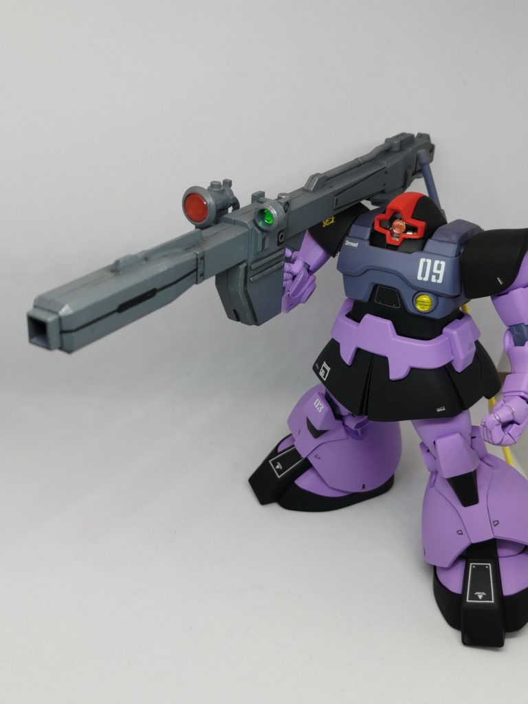 ビームバズーカってアニメに出てこないのにいつの間にか公式武器みたいになりましたね(zaku-kao4)