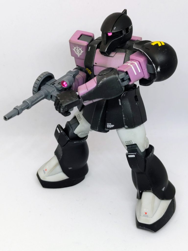 モノアイとマシンガンのスコープはオールマイティモノアイでグポーン。