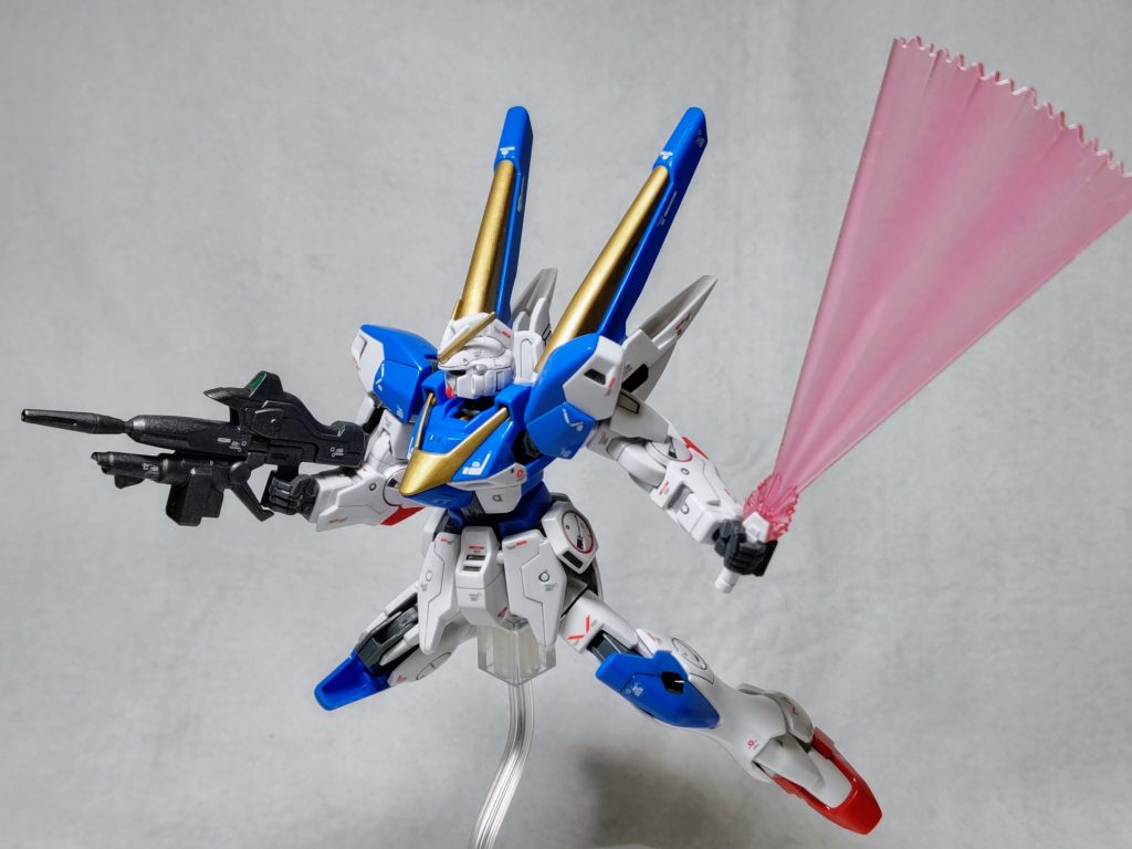 実はヴィクトリーは未視聴でスパロボαでしか知らないため、このハリセンみたいなビームサーベルの使い道を知りません(gundam-kao5)