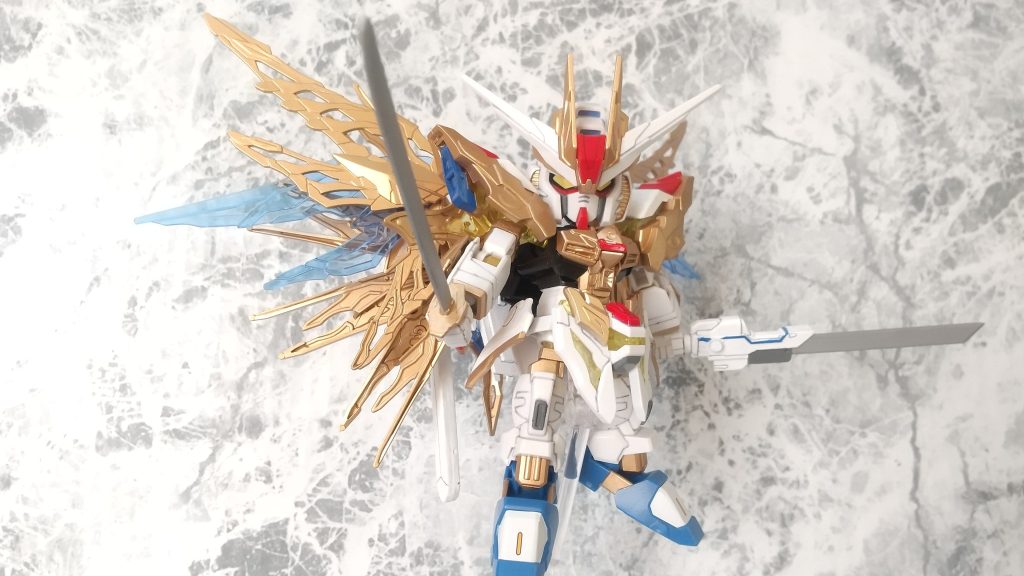 フツノミタマの刃はシンプルな刀と同じくシルバーで塗装