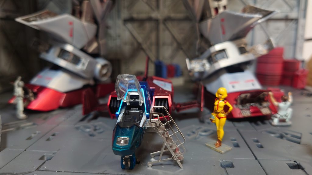 セイラさんがコア・ファイターに