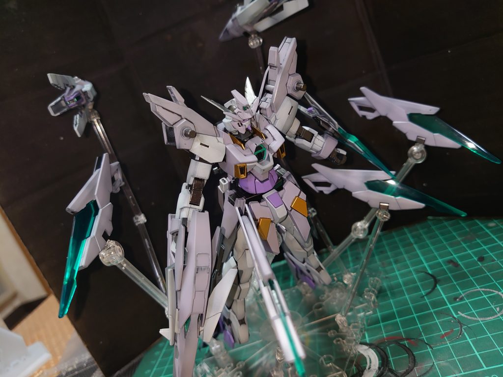 ファンネル展開。