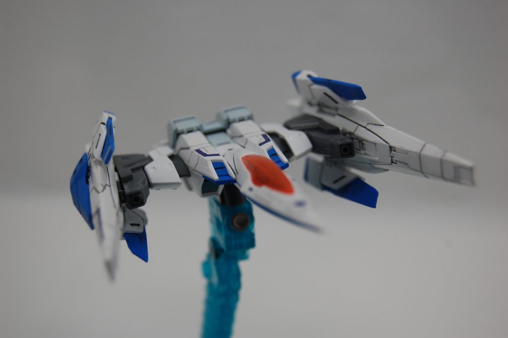 オーライザーは航空機としてもかなりいいデザインですね。PGで追加された機体下部にGNソードIIIをマウントできるギミックも追加されてます。