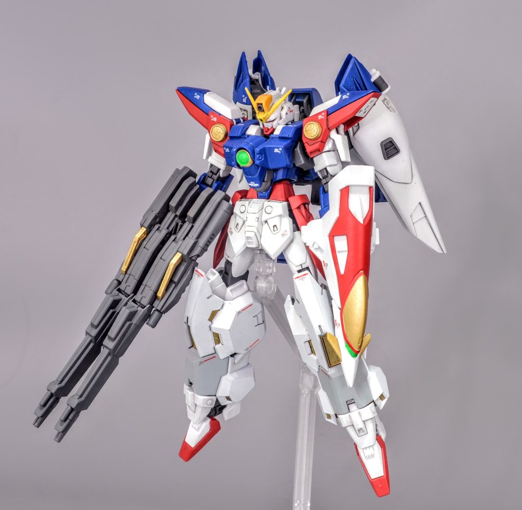 ウイングゼロに増加装甲とブースターを装着し、強化型バスターライフルを装備した最終決戦仕様です