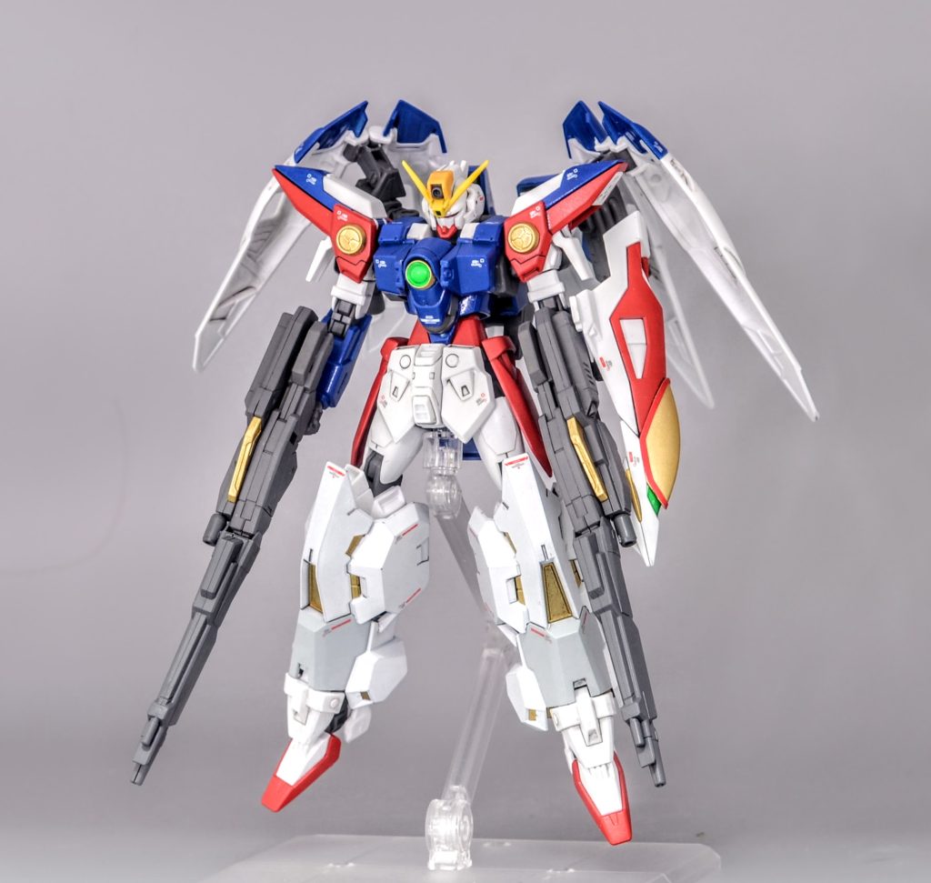 強化型バスターライフル「クアッドバスターライフル」はツインバスターライフルと同様装着、分離が可能です