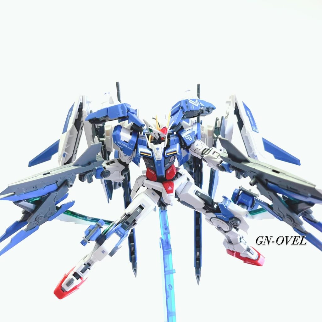 ジャンクから作ったなんかいい感じの武器です。刀身が回転して銃剣のような変形をします。