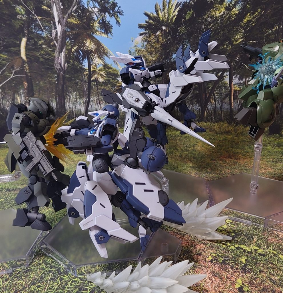 “武装ゲリラに慈悲は無用!”精鋭部隊の装備と練度を見せ付ける。