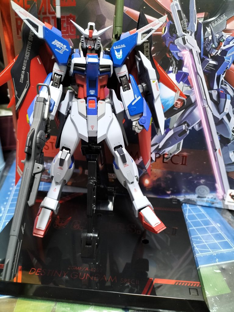 ディスティニーガンダムSPEC2–2枚目/制作者：F90