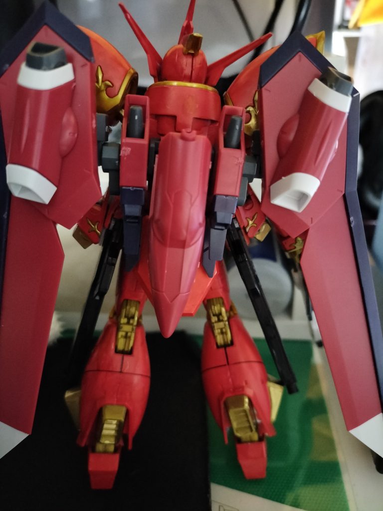 バックパックはイモータルジャスティスのを取り付けました