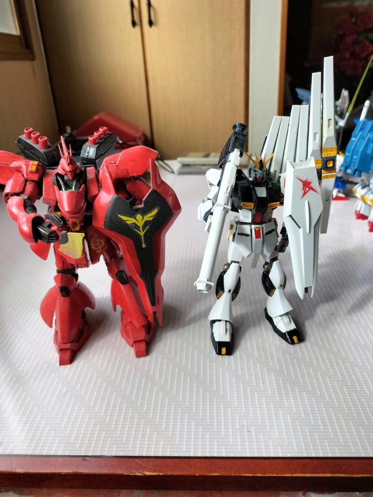 最後は、これも過去作のサザビーと。サザビー、かなりホコリかぶってました（笑）さいごまで、ご閲覧ありがとうございます✨