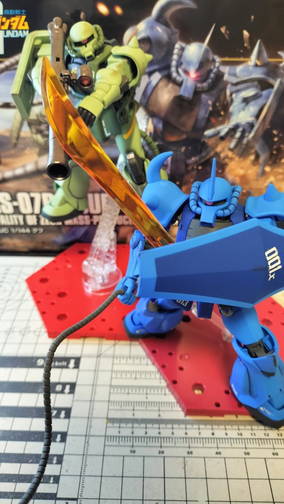 それにしてもザクとのペアはとてもかっこいいですね。たまらず過去作引っ張り出しました！