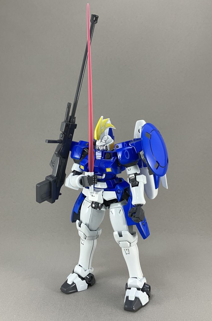 ・ビームサーベルサーベルとシールドはリーオーそのままです。シールドの接続アームはⅢのパーツを使いました。サーベルはヤスリ掛けしてつや消しです。