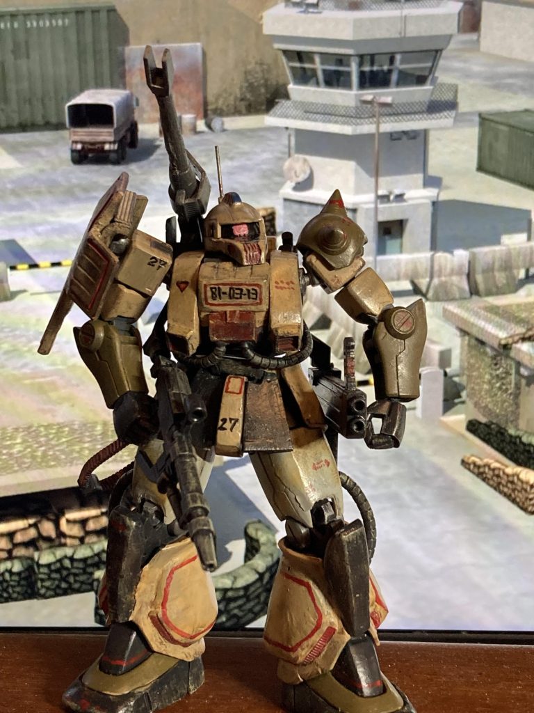 塗装はアクリル塗料筆塗りで、何回もちょこちょこ色を重ねて、油絵風というか、MSV設定画風と言うか、な、感じに仕上げたつもりですが、‥まあ、汚プラ感もありますね💦今回もご覧いただきありがとうございました😭