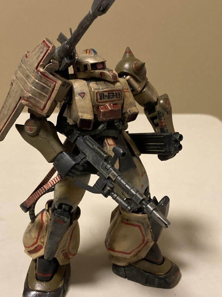 腕はリバイブグフの物をそのまま持って来ました。お顔も口が少しMSDより長い感じになってます。