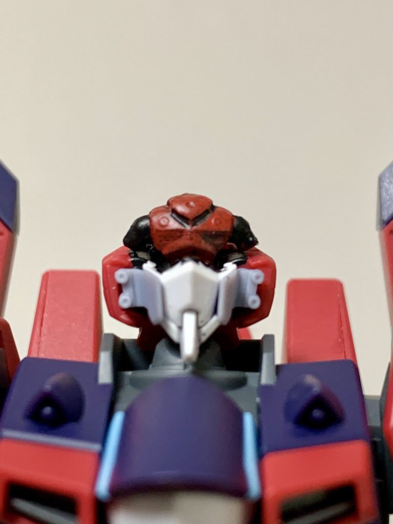 お前がおるんかい！