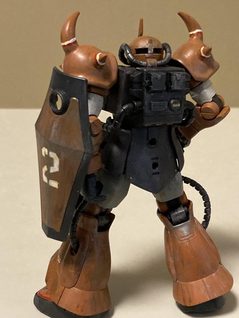 ウェザリングは水性塗料とエナメル絵の具を使っています．^_^