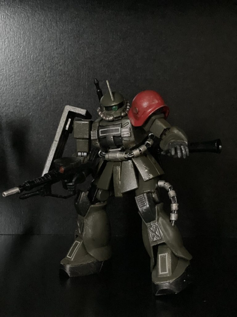 いろんなザクをミキシングした作品。Hアイズなどディテールアップパーツも初導入。