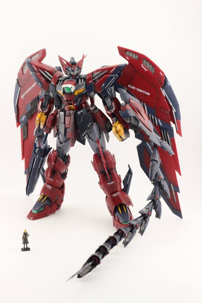 エピオンは差し色にMrホビーマーカーのガンメタルを使用してます。最後までお付き合いありがとうございます。