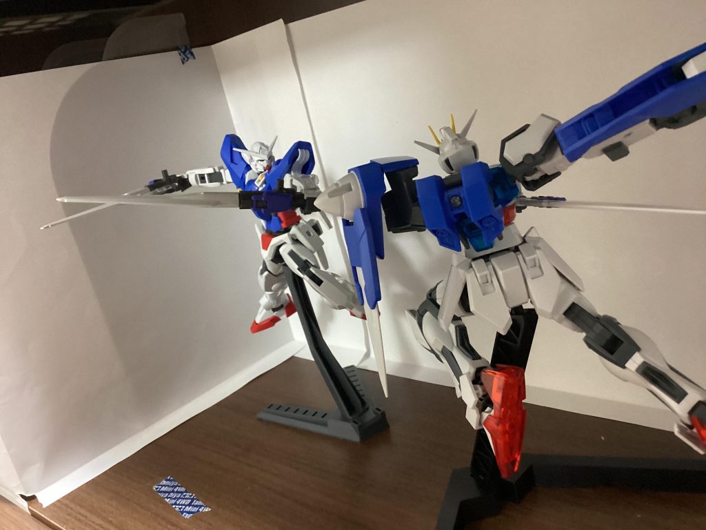 GNソードⅡダブルオーの下半身ごと移植。GNストライクと一緒に