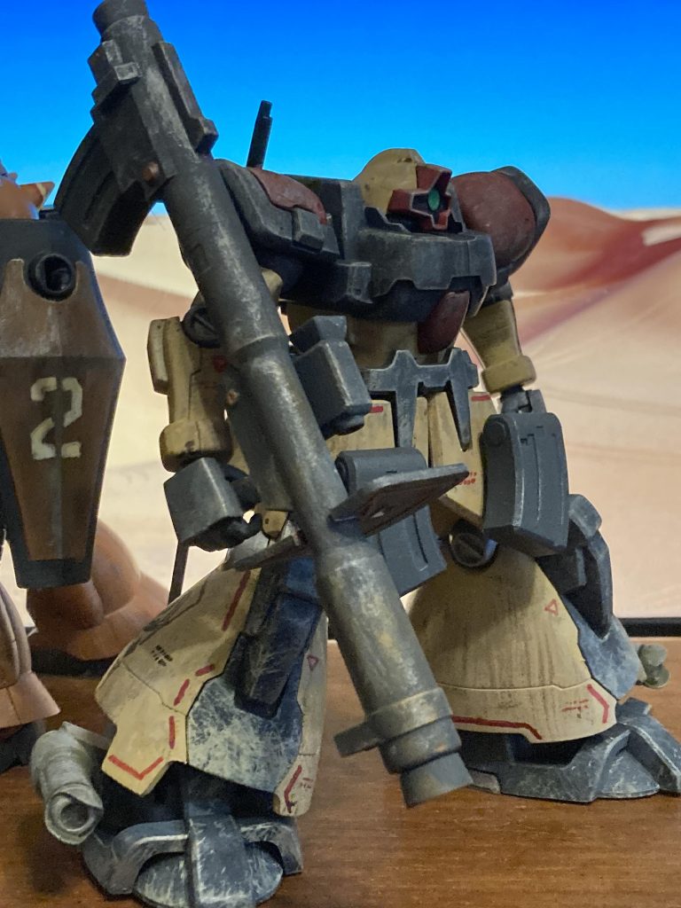 箱開けずに売ってしまうかー?なんて、思ったんですけど、割とサクサク組めるので、塗装もサンドカラーでやってみました^_^