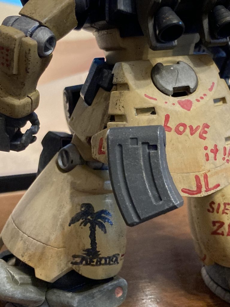 おや?椰子の木にジオンマーク忘れとる!やっちまった‥💦