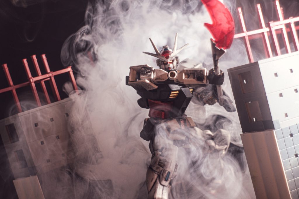 余剰パーツを使用して、ラーガンダムを少し組み替えて完成させました。武装や一部パーツにはレジンコートしております。