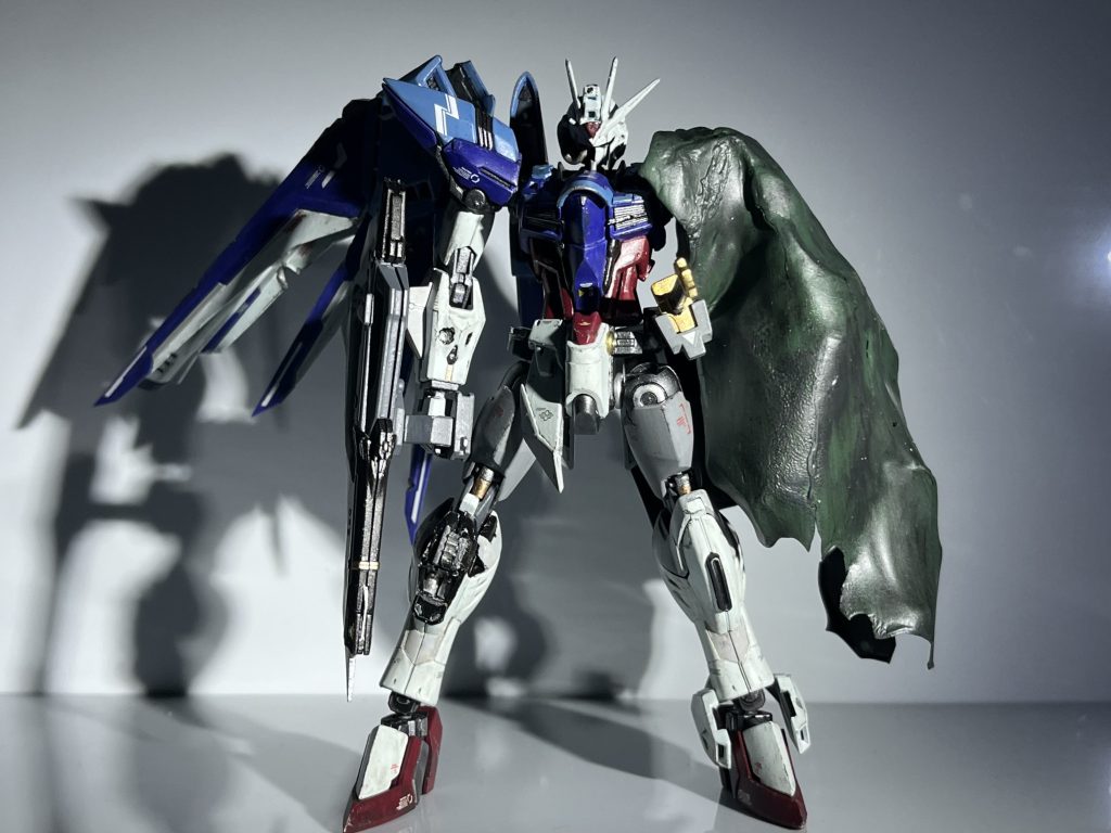 塗装はフレーム部ガンメタ以外は筆塗りです。水性ホビーカラーや、今回から導入したシタデルカラーを主な塗料として使用しています。