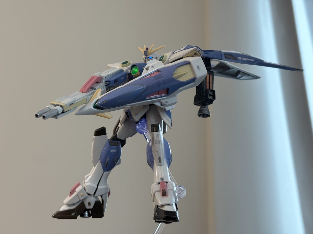 HGだと両手持ちは無理のような…あくまでもそれっぽく