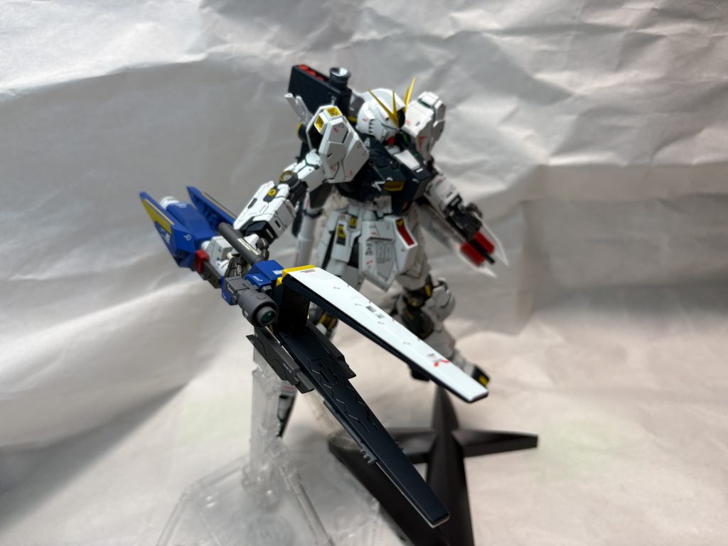 ジャンクパーツ寄せ集めの接着しまくりで塗装が大変でした。