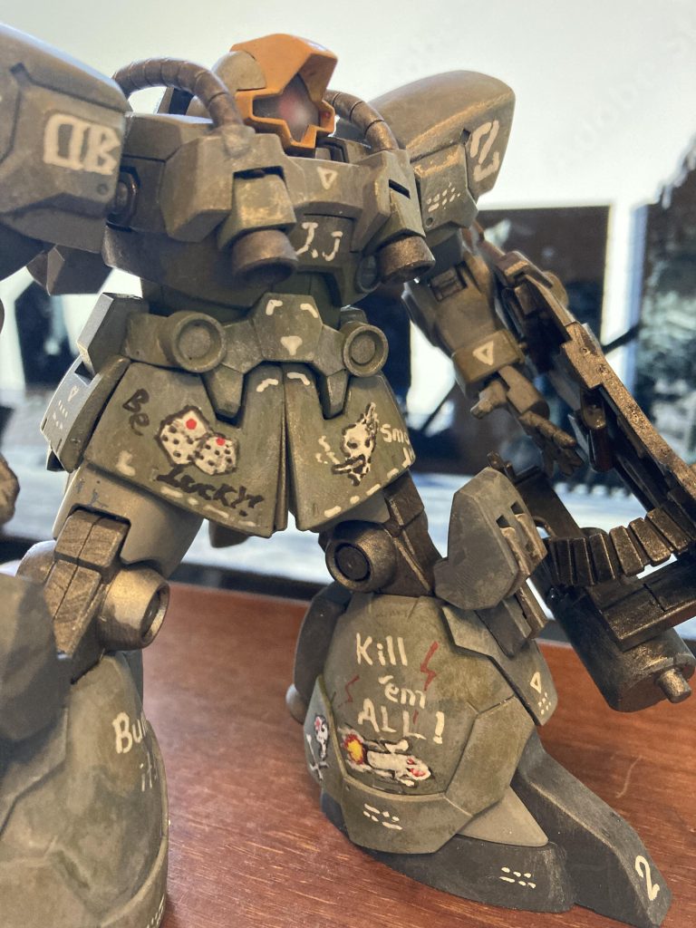 いろいろ、ごちゃごちゃ描いてます。マシーネンのマーキングをいろいろ参考にしました。今回もご覧頂きありがとうございました😭