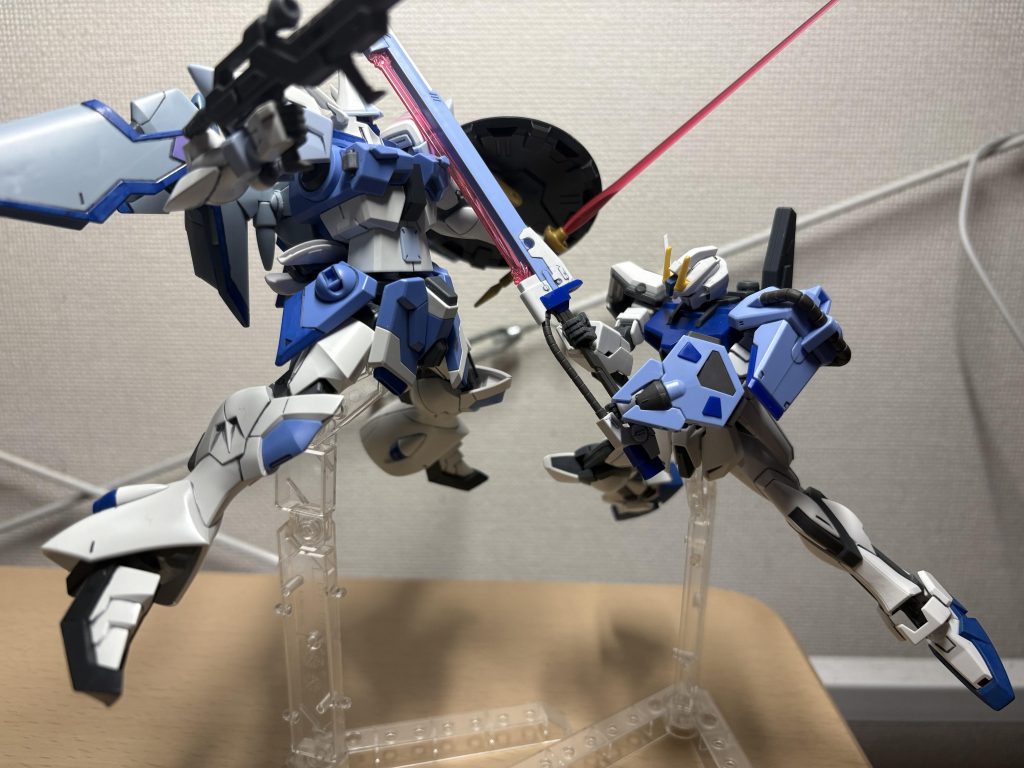 その一回でミゲルの撃墜に繋げて、ザフトもビームブーメランの開発を始めるんですから、それだけ衝撃だったんかい、と!wあ、ジンはいないので代役立ててます。