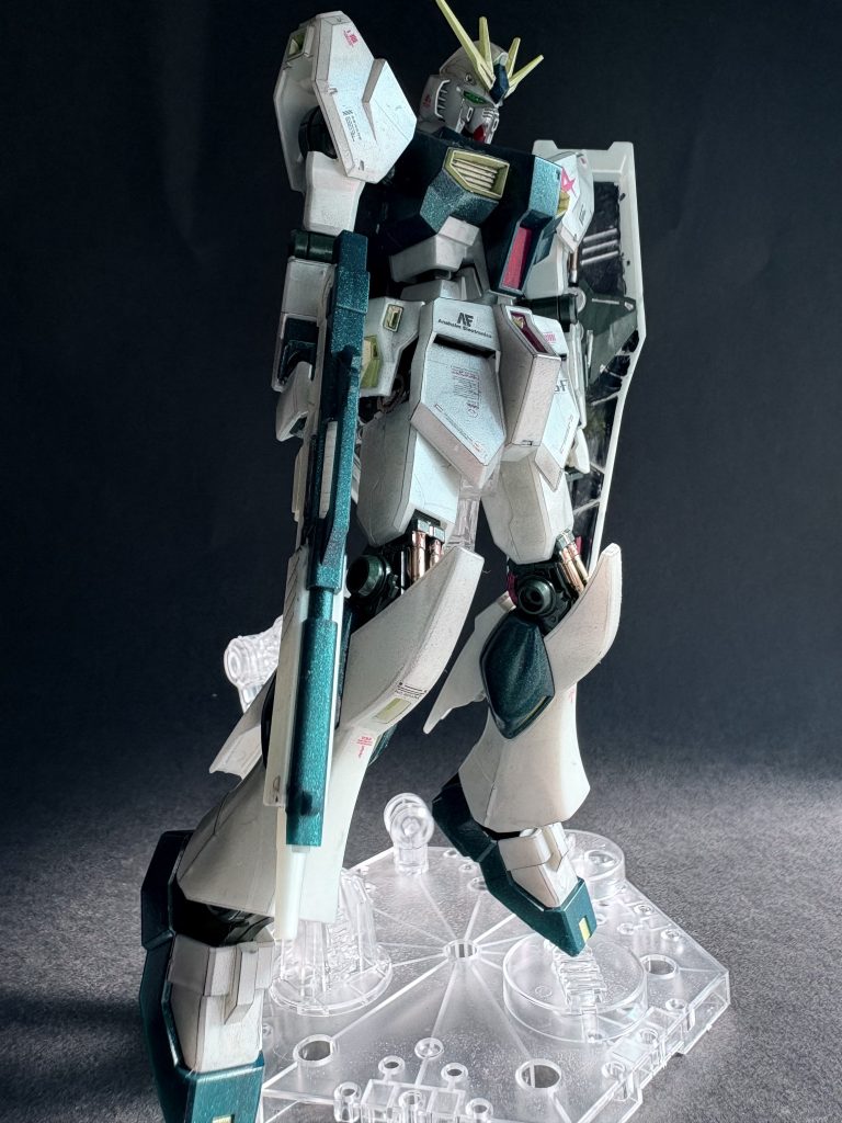 せっかくなので部分塗装とトップコートのみです