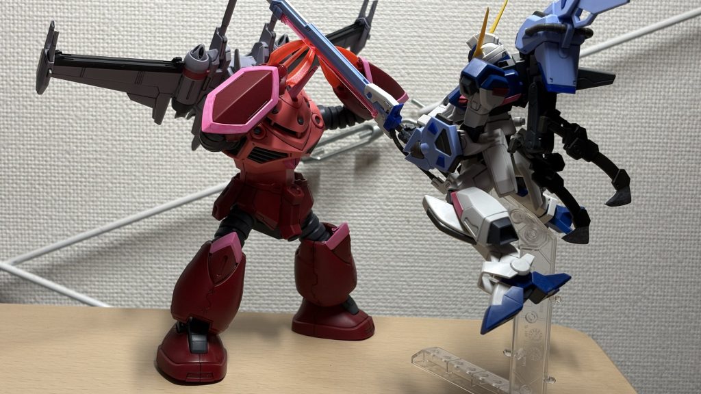 果たしてズゴックの爪は対艦刀に耐えられるんですかね？