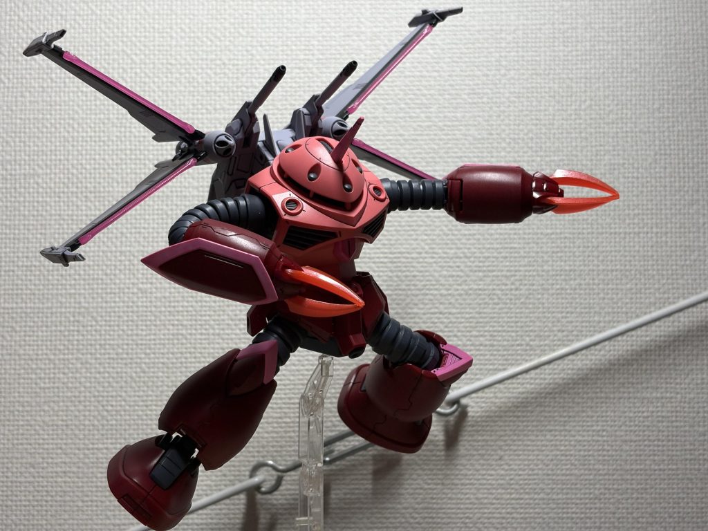 劇中、ズゴック時にはX字に開いてなかったですが、一応出来ます。