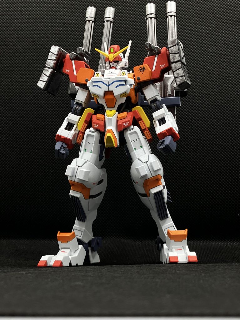 この機体の装備は全て実弾兵器になっている