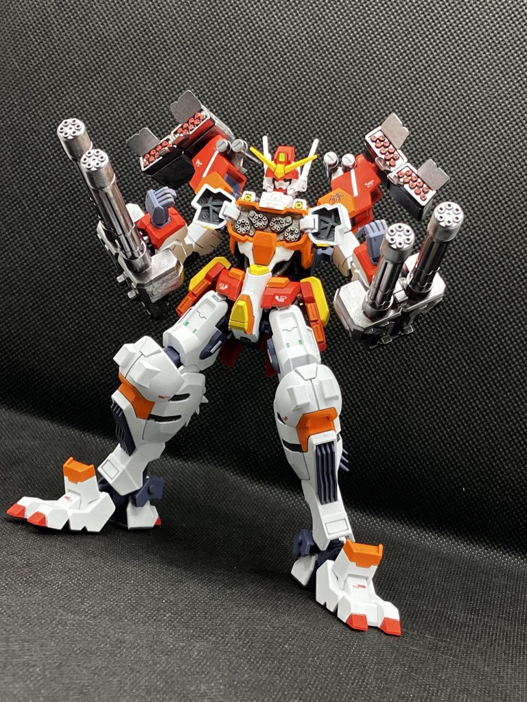 胸のハッチには胸部ガトリング