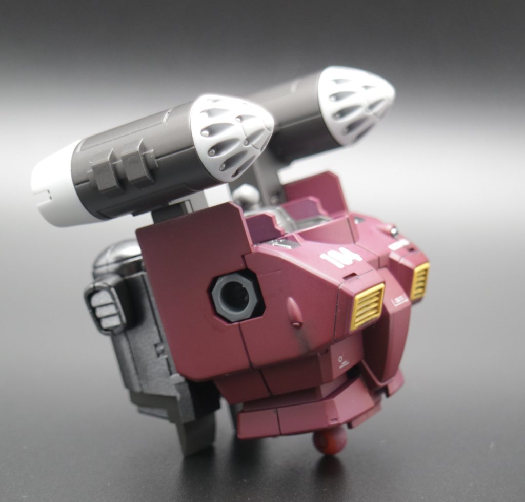 一応スプレーミサイルランチャーも塗装しましたが、もう一箱キットを積んでいるので、ハヤト機はその時までのお楽しみに取っておきます