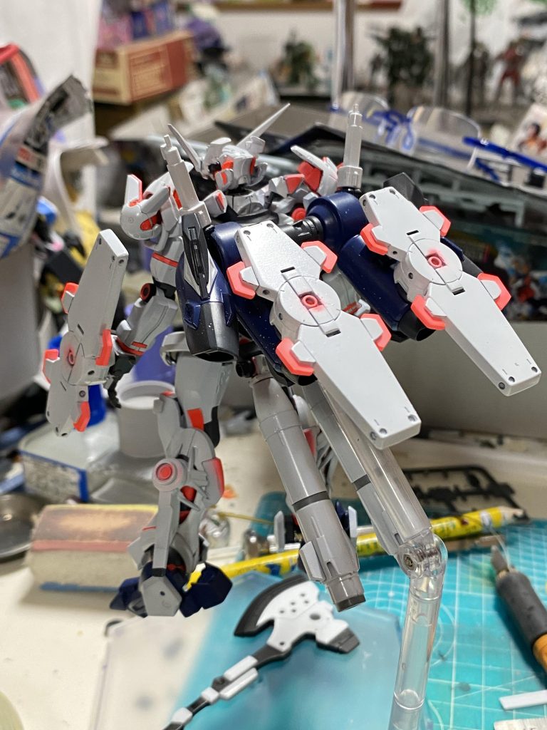 武装、シールド バックパックをアレンジ。プロペラントタンク装備にシールド三枚にしてフルアーマーユニコーン風味を演出する方向へ。