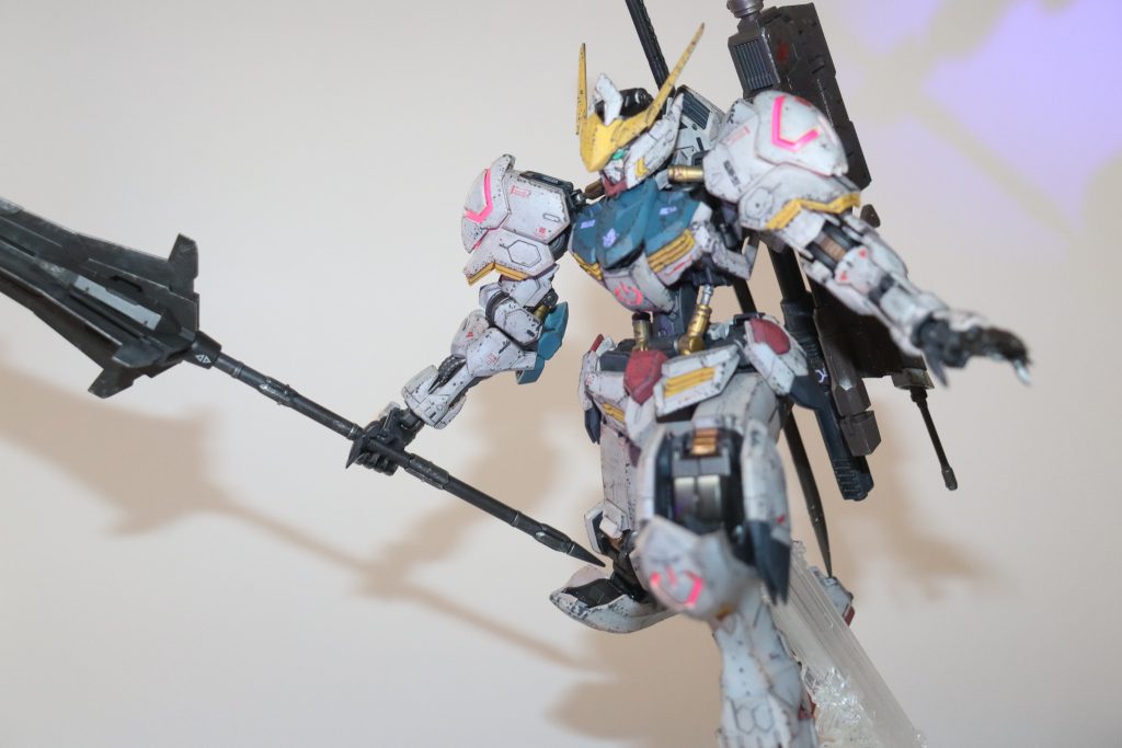 武器にはシルバーでドライブラシもしました。