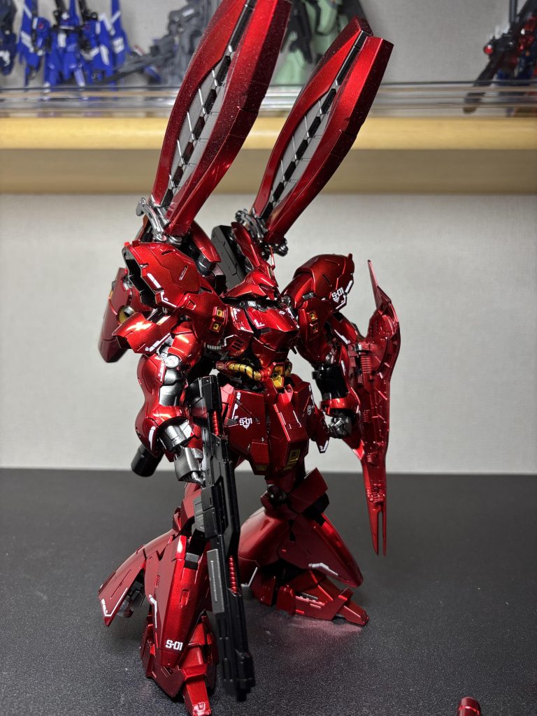 明るい赤をEXゴールド、暗い赤をEXシルバーでキャンディー塗装しましたがほとんど差をつけられませんでした。