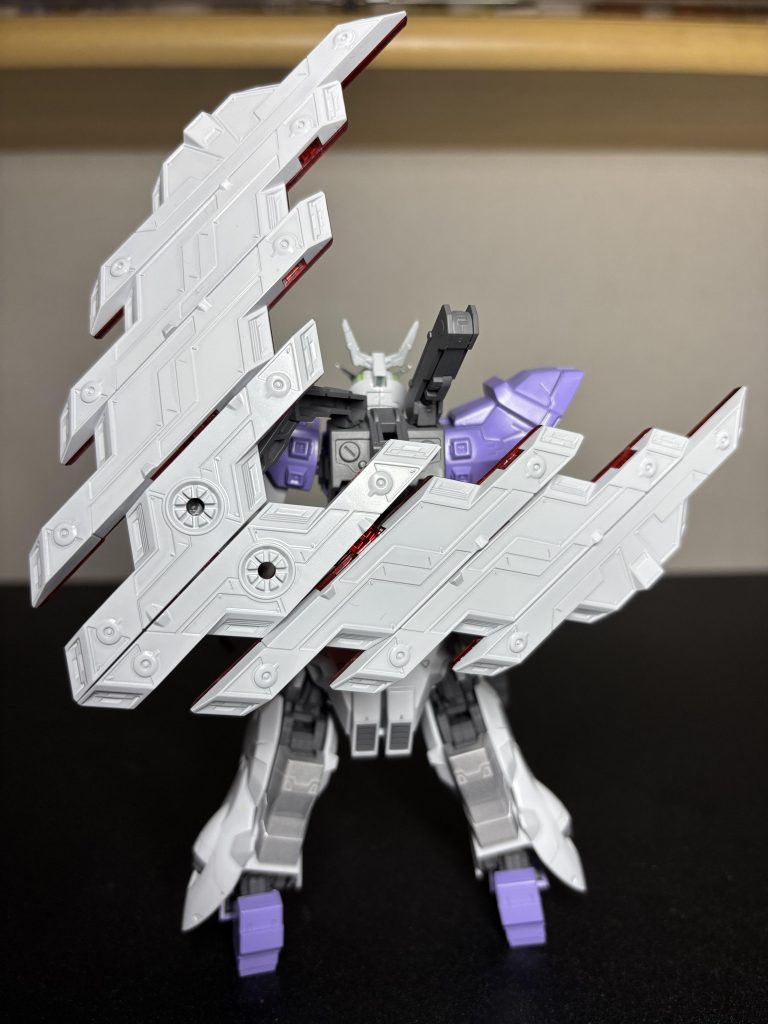 アクションベースが無くてもなんとか自立します。