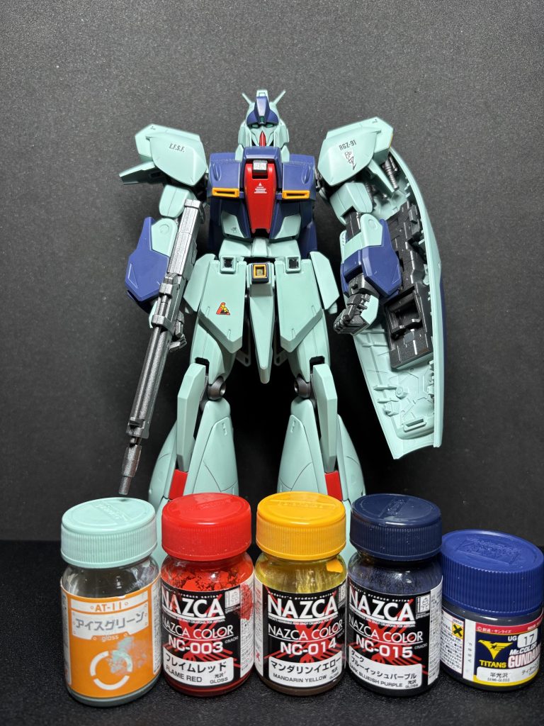 外装：(水色)グレサフ→アイスグリーン、(紺)ダークブルーイッシュパープル＋ティターンズブルー、(赤)ピンクサフ→フレイムレッド、(黄)ピンクサフ→マンダリンイエロー武器、フレーム：ガンメタサフトップコート：スーパースムースクリア