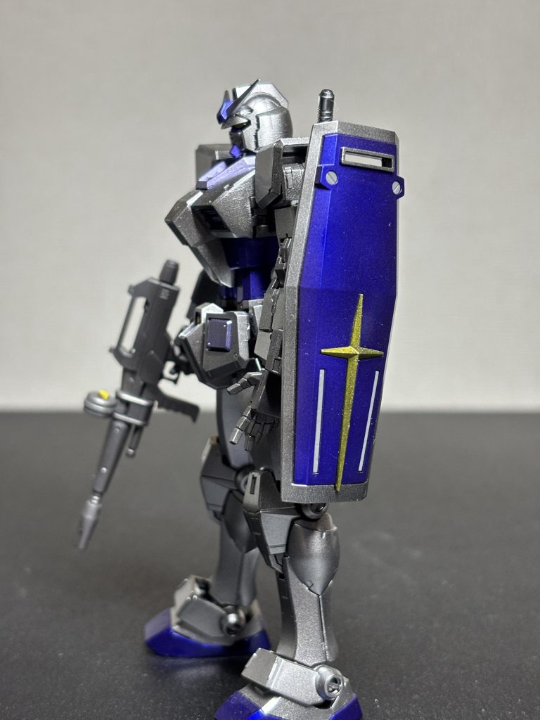 エアブラシはサザビーをキャンディー塗装したくて購入したので、試してみましたが割と上手く出来ました