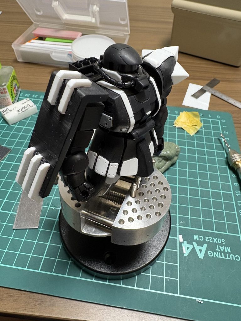 顔の幅を増やしたり、腿を太くしたりマッシブになってきて楽しくなってきたころ。