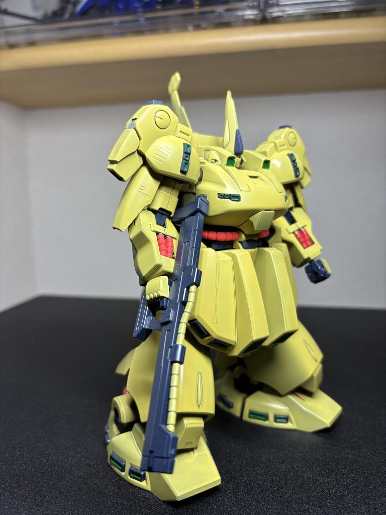 水性塗料なのでマジックリンでいつか落として、再塗装をしたいと思っています。